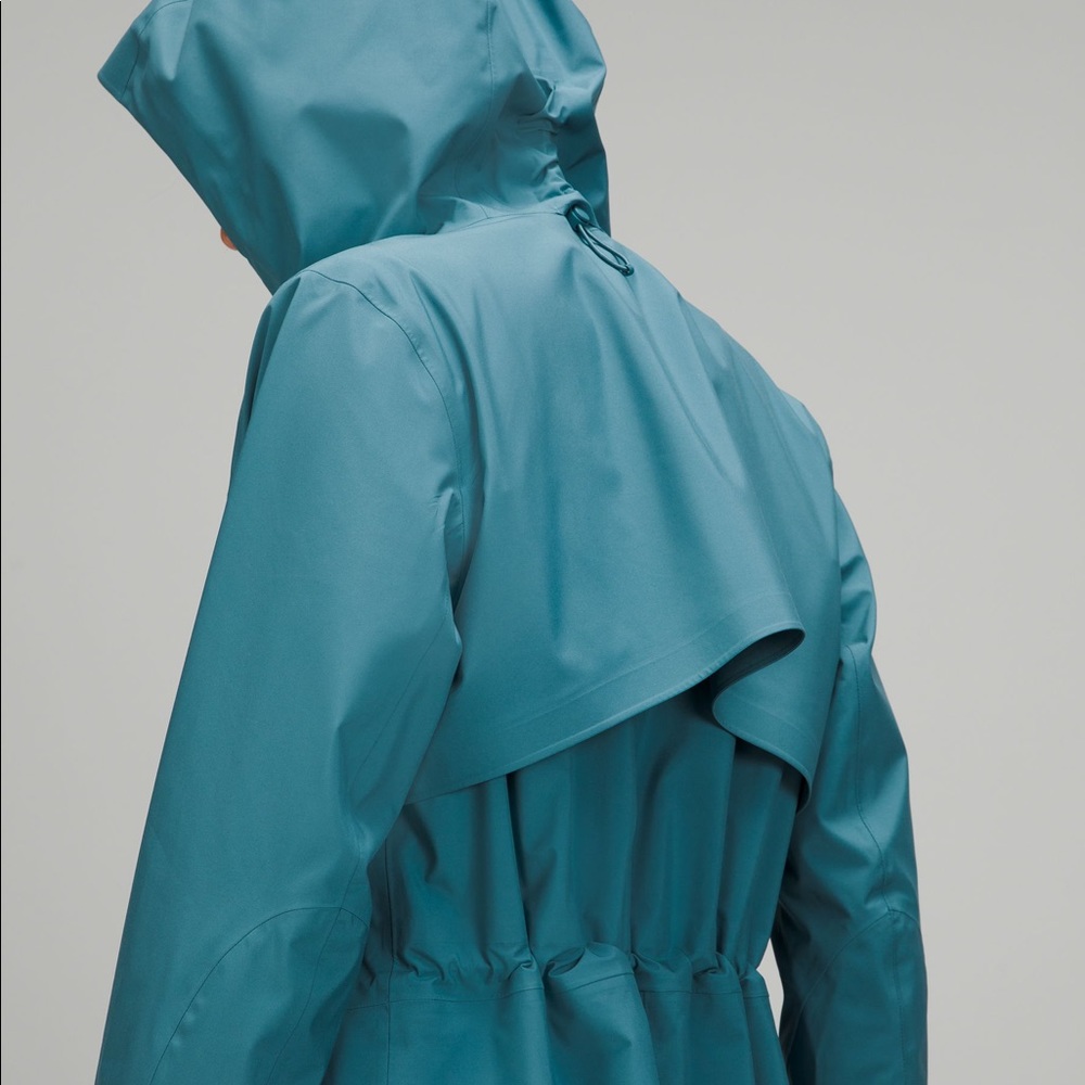 ⭐️HOST PICK⭐️ Lululemon Rain Rebel Jacket - Blue - Picture 2 of 7